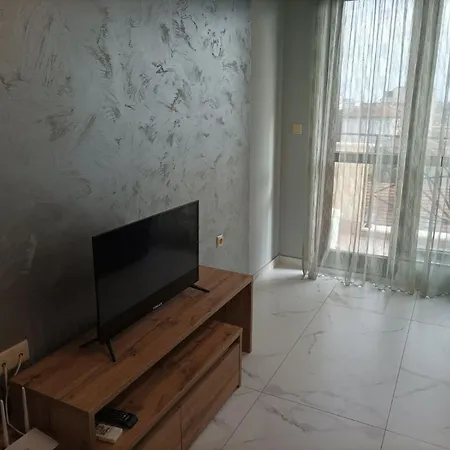 One Bedroom 37- Trakia 54 а アパート *